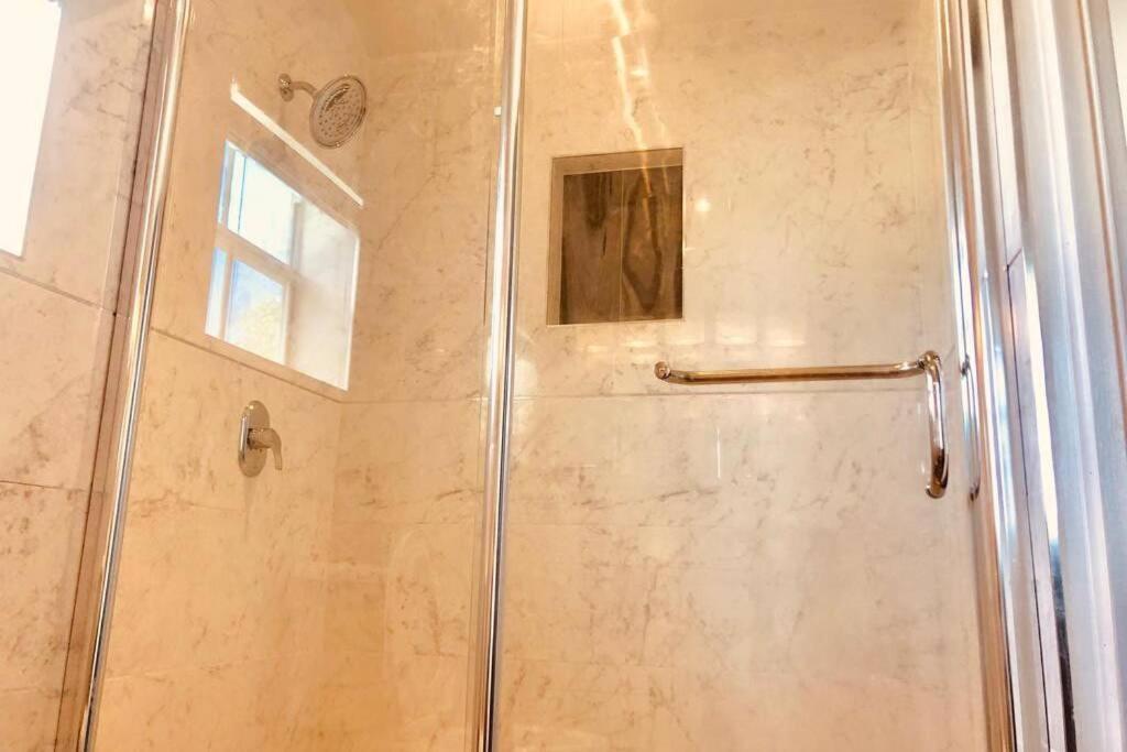 King & Queen Suite #8 Nassau Bagian luar foto